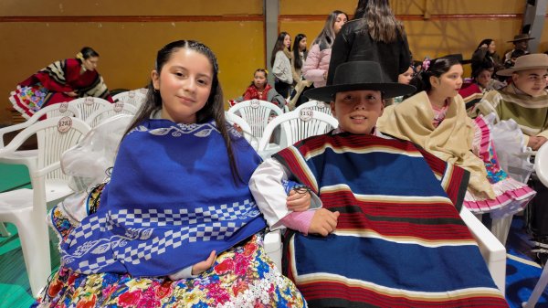 Liceo Atenea destaca en el Comunal de Cueca Escolar 2026