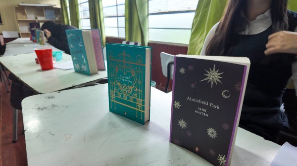 Establecimiento celebró el Día del Libro con un Café Literario